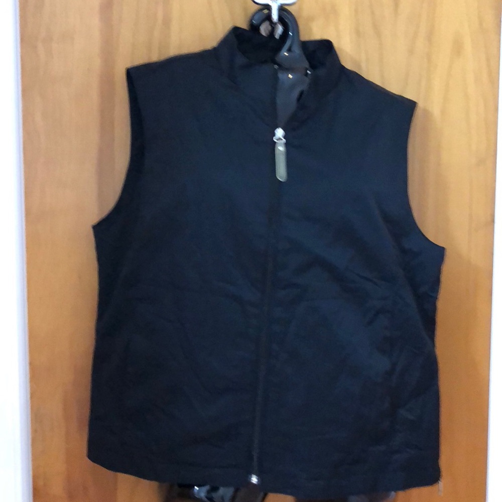 Athletic style vest by Crossroads